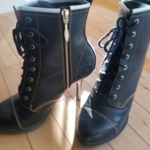 Dr. Martin's Aubrecia